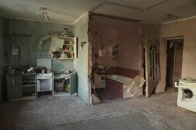 Через удар армії РФ по багатоповерхівці у Конотопі є загибла та поранені: що розповідають очевидці Через удар армії РФ по багатоповерхівці у Конотопі є загибла та поранені: що розповідають очевидці