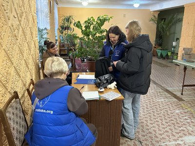 "Терпіли до останнього": до Кременчука евакуювали 3 родини із прифронтових селищ Дніпропетровщини "Терпіли до останнього": до Кременчука евакуювали 3 родини із прифронтових селищ Дніпропетровщини