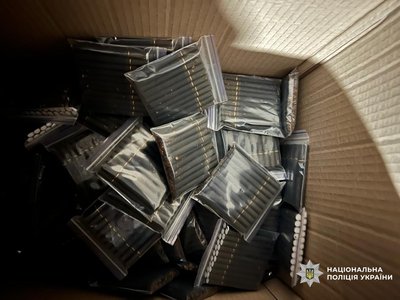 Херсон, поліція, цигарки, обшук Херсон, поліція, цигарки, обшук