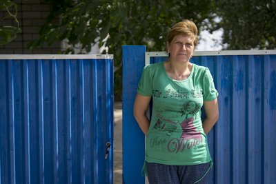"Дрон впав у сарай, де теля стояло". Як живуть у Слов'янці на Дніпропетровщині, що за 20 км до лінії зіткнення "Дрон впав у сарай, де теля стояло". Як живуть у Слов'янці на Дніпропетровщині, що за 20 км до лінії зіткнення