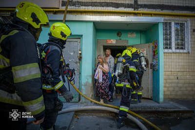 У пожежі у столичній багатоповерхівці загинула людина У пожежі у столичній багатоповерхівці загинула людина