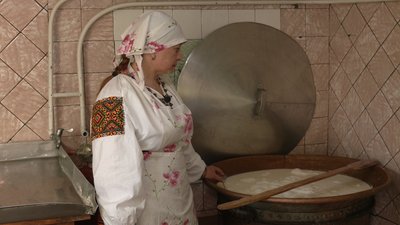 Сироварка Бечко, Гуцульщина, молоко Сироварка Бечко, Гуцульщина, молоко