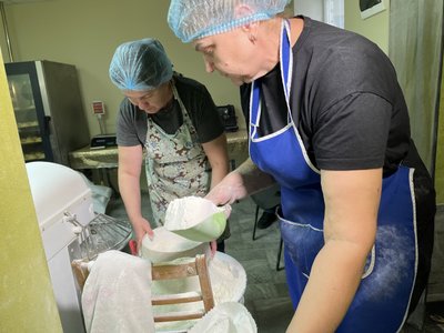 Здоба на Різдво. У Херсоні безплатно роздали понад тисячу смаколиків Здоба на Різдво. У Херсоні безплатно роздали понад тисячу смаколиків