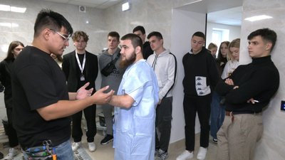 У Львові протезист з Німеччини провів воркшоп для українських фахівців У Львові протезист з Німеччини провів воркшоп для українських фахівців
