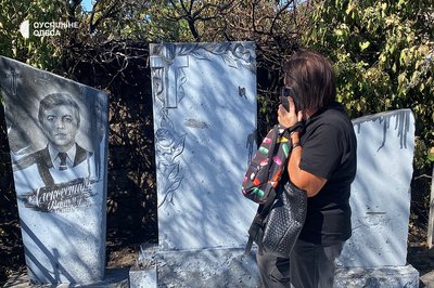 В Одесі через російську атаку пошкоджено кладовище: фото В Одесі через російську атаку пошкоджено кладовище: фото