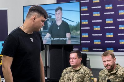 російський пілот Максим Кузьмінов перегнав вертоліт Мі-8 армії РФ на територію України, вбитий в іспанській провінції Аліканте російський пілот Максим Кузьмінов перегнав вертоліт Мі-8 армії РФ на територію України, вбитий в іспанській провінції Аліканте