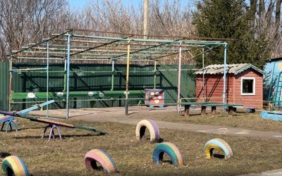 "Життя триває, що ти зробиш". Як живуть мешканці В. Чернеччини на Сумщині під постійними ударами "Життя триває, що ти зробиш". Як живуть мешканці В. Чернеччини на Сумщині під постійними ударами