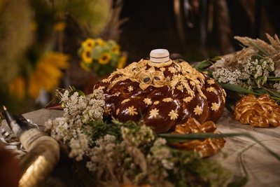 Вінчання військових на Харківщині, коровай Вінчання військових на Харківщині, коровай