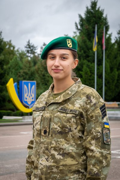 Курсантка Національної академії у Хмельницькому отримала стипендію Верховної Ради України Курсантка Національної академії у Хмельницькому отримала стипендію Верховної Ради України