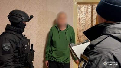 Видурювали гроші за схемою "ваш родич у поліції": перед судом постануть троє киян