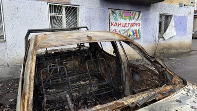 Згоріла автівка Дружківка Донецька область 12 грудня 2025 рік Згоріла автівка Дружківка Донецька область 12 грудня 2025 рік