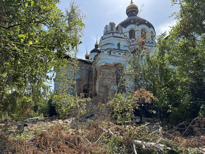Люди обстріли армія РФ життя фронт пошкоджений російським обстрілом храм Різдва Пресвятої Богородиці селище Новоекономічне Донецька область 21 серпня 2024 рік Люди обстріли армія РФ життя фронт пошкоджений російським обстрілом храм Різдва Пресвятої Богородиці селище Новоекономічне Донецька область 21 серпня 2024 рік