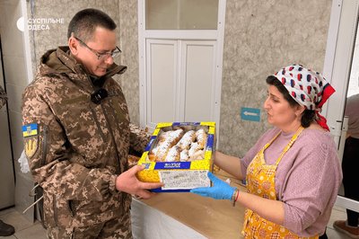Волонтери "Паляниця" з Подільська Волонтери "Паляниця" з Подільська