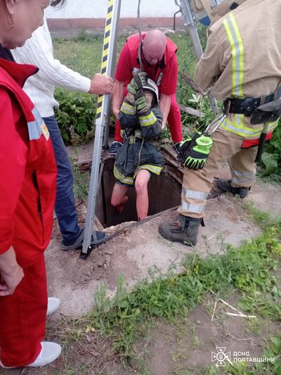 На Полтавщині врятували хлопчика, який впав у колодязь На Полтавщині врятували хлопчика, який впав у колодязь