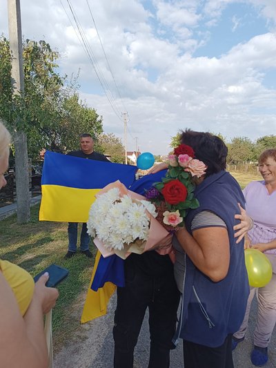29 місяців у російському полоні: воїн з Житомирщини повернувся додому 29 місяців у російському полоні: воїн з Житомирщини повернувся додому
