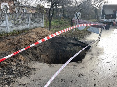 Які роботи проводять у Полтаві, аби відремонтувати аварійний серпантин на Монастирській Горі Які роботи проводять у Полтаві, аби відремонтувати аварійний серпантин на Монастирській Горі