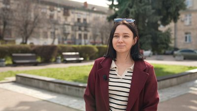 "Спатимемо на годину менше": як черкасці ставляться до переведення годинників на літній час "Спатимемо на годину менше": як черкасці ставляться до переведення годинників на літній час