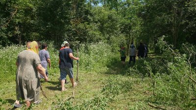 Понад 80 років берегла святиню: жителька Вінниччини передасть врятовану ікону майбутньому храму Понад 80 років берегла святиню: жителька Вінниччини передасть врятовану ікону майбутньому храму