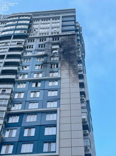 В Одесі пошкоджено житлові будинки та понад 20 авто: прокуратура розпочала розслідування В Одесі пошкоджено житлові будинки та понад 20 авто: прокуратура розпочала розслідування