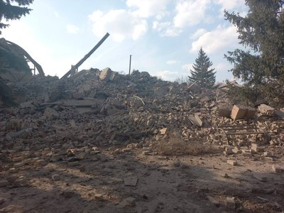 руйнування, КАБ, авіаудар, будинок культури, Борова руйнування, КАБ, авіаудар, будинок культури, Борова