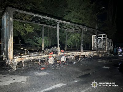 Одеситку підозрюють у підпалюванні вантажівок Одеситку підозрюють у підпалюванні вантажівок