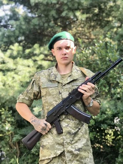 В Одесі попрощались із 22-річним прикордонником, який загинув на Сумському напрямку В Одесі попрощались із 22-річним прикордонником, який загинув на Сумському напрямку