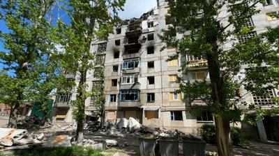 Зруйнований обстрілами будинок Костянтинівка Донецька область квітень 2025 рік Зруйнований обстрілами будинок Костянтинівка Донецька область квітень 2025 рік