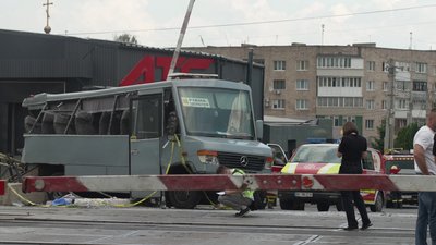 "Побачила, що почали діставати людей": деталі смертельного зіткнення потяга та маршрутки на Рівненщині "Побачила, що почали діставати людей": деталі смертельного зіткнення потяга та маршрутки на Рівненщині