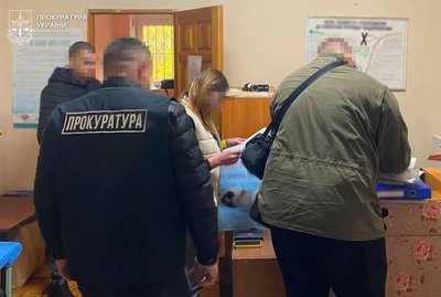 На Львівщині поліцейські припинили схему незаконного збуту медичного метадону На Львівщині поліцейські припинили схему незаконного збуту медичного метадону