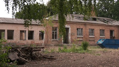 Замість покинутої школи — освітній центр: пластуни та волонтери облаштовують простір у Рівному
