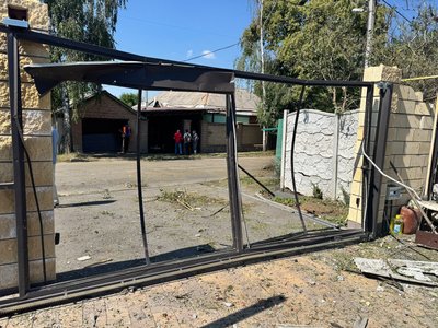 Бандероль атакувала Харків, два райони під вогнем, є поранені