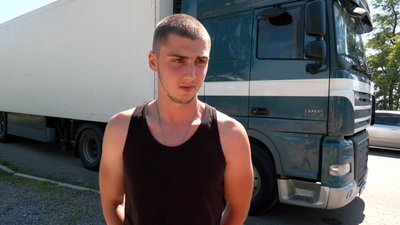 Вантажівки на стопі: на Черкащині через спеку обмежують рух великовагового транспорту Вантажівки на стопі: на Черкащині через спеку обмежують рух великовагового транспорту