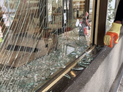 Російські армійці вдарили по Сумах: є пошкодження Російські армійці вдарили по Сумах: є пошкодження