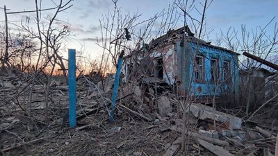 Російська авіація завдала пʼять ударів КАБ по території Золочівської громади 8 квітня 2025 року Російська авіація завдала пʼять ударів КАБ по території Золочівської громади 8 квітня 2025 року