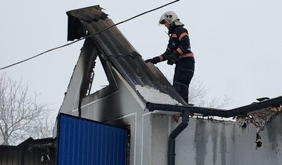Фото з місця пожежі, яка трапилась 22 січня у селі Тарасівці Фото з місця пожежі, яка трапилась 22 січня у селі Тарасівці
