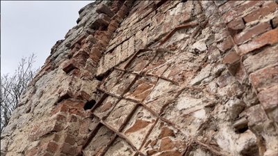 Псевдовікна у будівлі Псевдовікна у будівлі