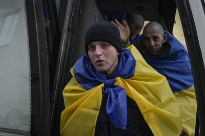 Україна та Росія провели обмін полоненими Україна та Росія провели обмін полоненими