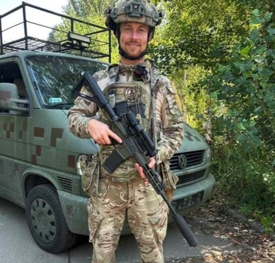 «Війна обірвала все»: батьки полеглого захисника з Хмельниччини розповіли про сина «Війна обірвала все»: батьки полеглого захисника з Хмельниччини розповіли про сина