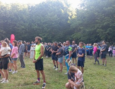 До забігу долучилось понад 450 учасників, серед яких були дорослі й діти До забігу долучилось понад 450 учасників, серед яких були дорослі й діти