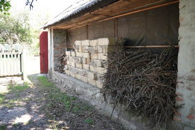 життя люди брикети дрова прифронтове село Миколаївка Новогродівська громада Покровський район Донецька область життя люди брикети дрова прифронтове село Миколаївка Новогродівська громада Покровський район Донецька область