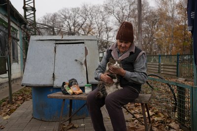 "Ми просто відрізані від цивілізації": як живуть у Левадному на Дніпропетровщині за 13 км від фронту "Ми просто відрізані від цивілізації": як живуть у Левадному на Дніпропетровщині за 13 км від фронту