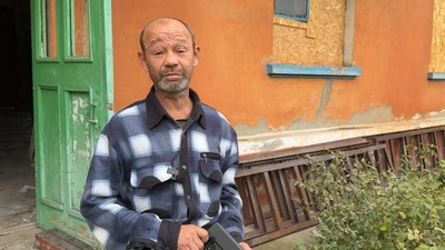 «Якщо залишимося живими, буде добре»: як живе Краматорськ під щоденними обстрілами «Якщо залишимося живими, буде добре»: як живе Краматорськ під щоденними обстрілами