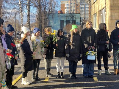 У Полтаві відкрили меморіальну дошку звʼязківцю ЗСУ Олександру Убийсобаці У Полтаві відкрили меморіальну дошку звʼязківцю ЗСУ Олександру Убийсобаці