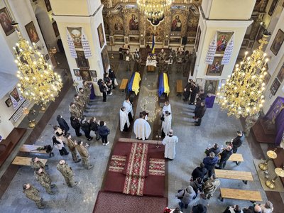 У Полтаві попрощались з молодшим сержантом Павлом Гриценком та солдатом Павлом Єремичем У Полтаві попрощались з молодшим сержантом Павлом Гриценком та солдатом Павлом Єремичем