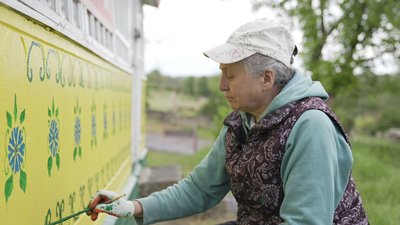 "Мальована хата": у Буші на Вінниччині триває мистецький проєкт "Мальована хата": у Буші на Вінниччині триває мистецький проєкт