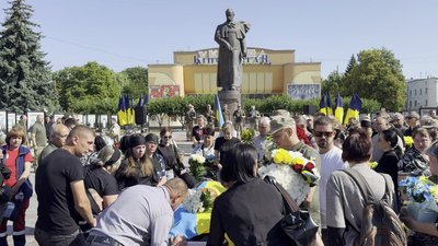 "Його війна почалася з 2014": попрощалися з Максимом Веремейчиком у Рівному "Його війна почалася з 2014": попрощалися з Максимом Веремейчиком у Рівному
