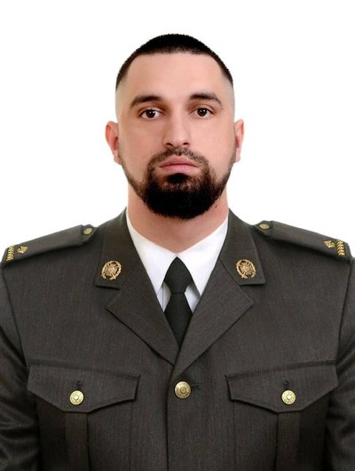 У 2021 році Владислав Будник отримав звання лейтенанта, у 2022 році став старшим лейтенантом, у 2023 році — капітаном, а у 2024 — майором, 2024 рік У 2021 році Владислав Будник отримав звання лейтенанта, у 2022 році став старшим лейтенантом, у 2023 році — капітаном, а у 2024 — майором, 2024 рік