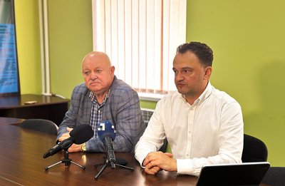 Владислав Стемковський, Олег Вітик Владислав Стемковський, Олег Вітик