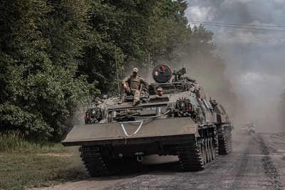 Українські військовослужбовці біля російського кордону в Сумській області, 10 серпня 2024 року Українські військовослужбовці біля російського кордону в Сумській області, 10 серпня 2024 року