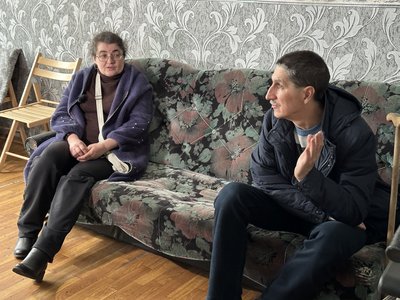 Виїхали — і в той же день прилетіло. Як родину з Добропілля евакуювали “Білі янголи” Виїхали — і в той же день прилетіло. Як родину з Добропілля евакуювали “Білі янголи”